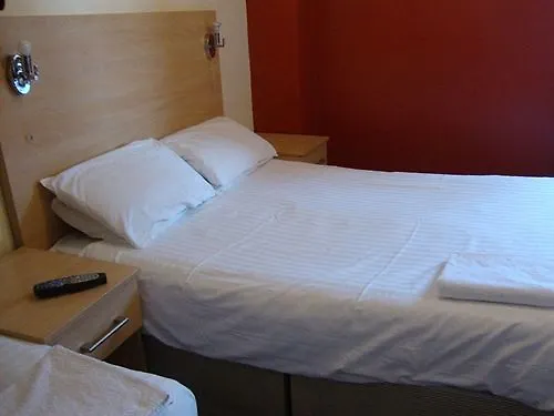 City Inn Express Hotel Londra 2*,
